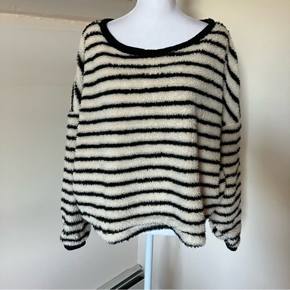 Free People Fuzzy Breton Striped Crewneck Pullover size XS - Picture 2 of 6